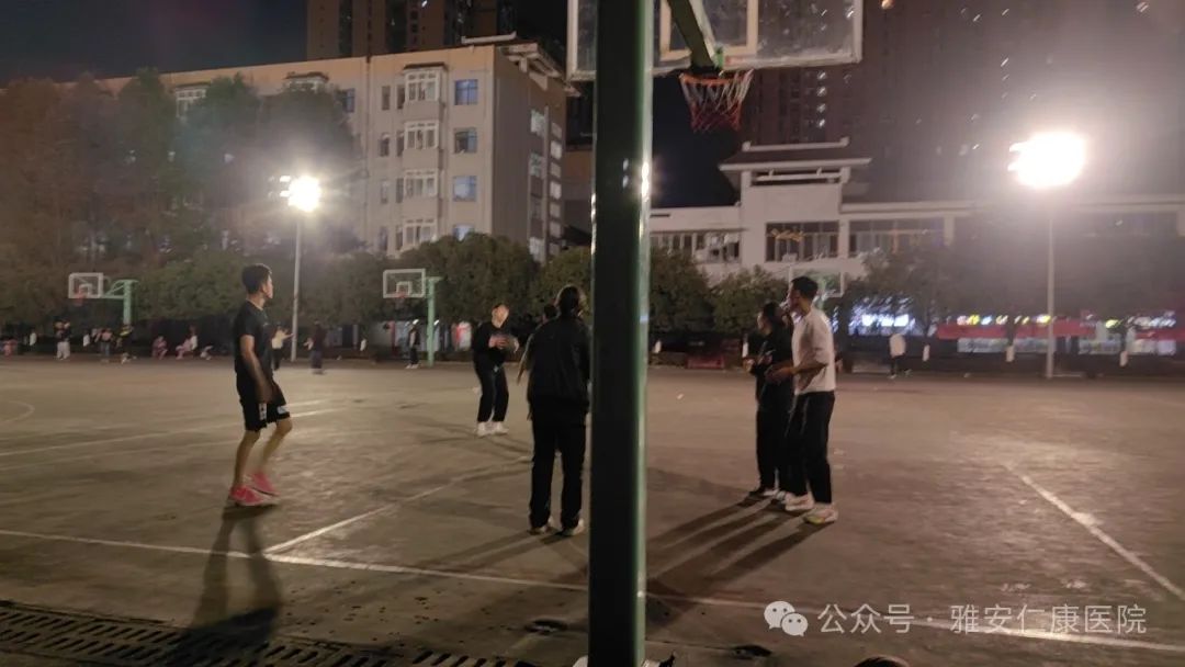 雅安仁康醫(yī)院組建籃球隊，備戰(zhàn)市衛(wèi)健系統(tǒng)籃球賽